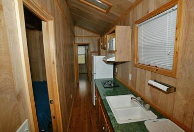 Arrowhead Camping Resort Deluxe Cabin 14