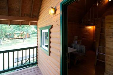 Arrowhead Camping Resort Loft Cabin 20