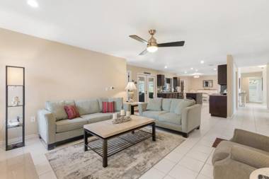 Surfside Beach House 3BR Private Pool WiFi Sleeps 6