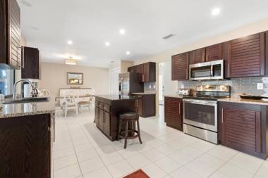 Surfside Beach House 3BR Private Pool WiFi Sleeps 6