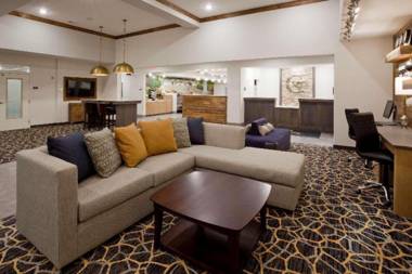 GrandStay Cannon Falls