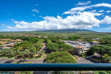 K B M Resorts- HKH-822 Spacious 2Bd majestic views 8th floor chef kitchen remodeled