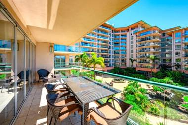 K B M Resorts- HKK-343 Gorgeous 2Bd 1315ft 3 King beds sleeps up to 8 ocean views