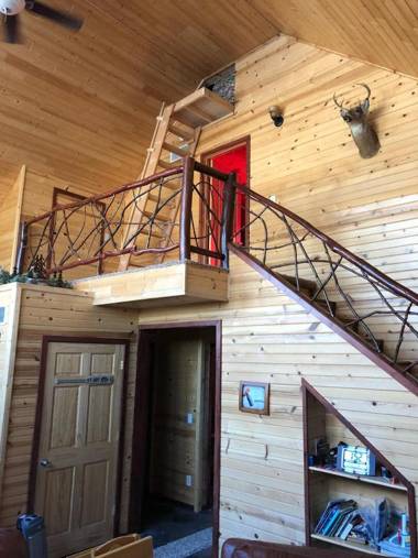 Hidden Forest Retreat