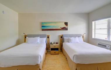 Postcard Inn On The Beach