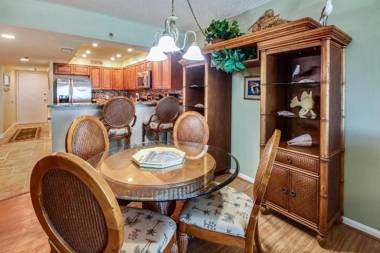 Villa Madeira #404