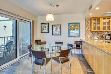 Land's End 301 building 8 Beachfront end condo gorgeous updates