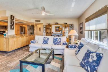 Land's End 301 building 8 Beachfront end condo gorgeous updates