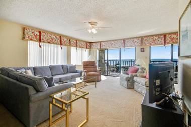 Land's End #401 building 8 - Beach Front
