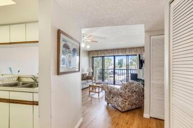 Land's End #204 building 1 - Bay Front