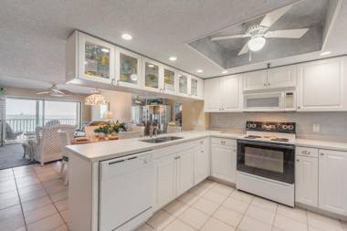 #210 Beach Place Condos