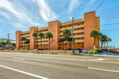Villa Madeira 406 Beach Front-Pool-Balcony - Great updates
