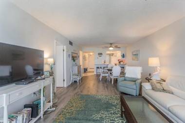 #505 Madeira Norte Condos