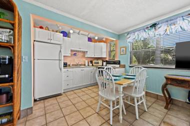 Majestic Beach Condo with Heated POOL in St Pete Beach