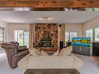 High Mesa Escape 3 Bedrooms Fireplace Sleeps 8