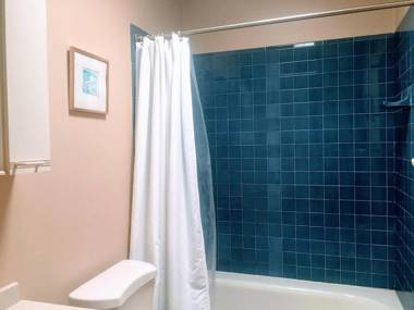 Villa Coral Reef- 4BR with community pool overlooking ocean