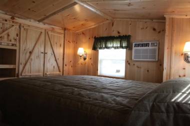 Blackhawk RV Campground Loft Cabin 11