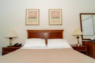 The Wainscott Inn