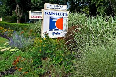 The Wainscott Inn
