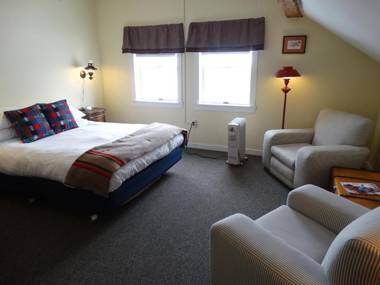 Shoreham Inn Bed & Breakfast