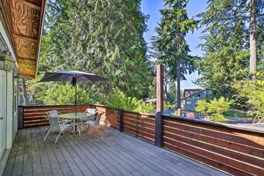 Charming Home Near Lake Washington and Trails!