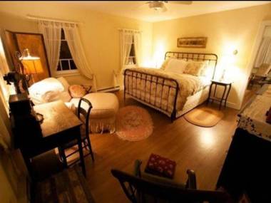 Inn at Fox Hill Farm