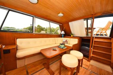 Maine Bed & Boat Nebi