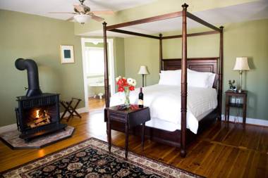 Hopkins Ordinary Bed Breakfast and Ale Works