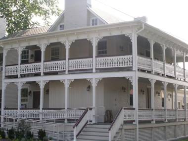 Hopkins Ordinary Bed Breakfast and Ale Works