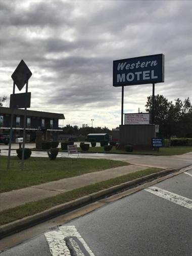 WESTERN MOTEL