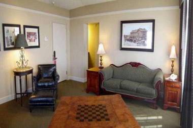 El Tovar - Inside the Park