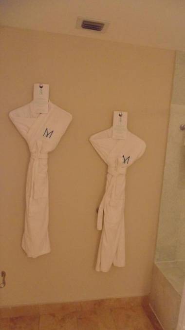 Sunny Isles ocean view 1 bedroom at Marenas Resort 20th