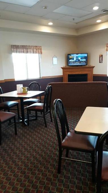 Herington Inn and Suites