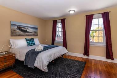 915CountyLineRoad Luxury Mainline Train Colleges