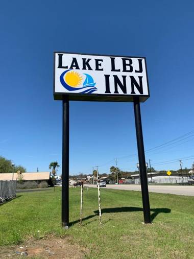 LAKE LBJ INN