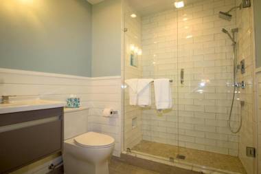 212 Tennis Villa - Two Bedroom Villa