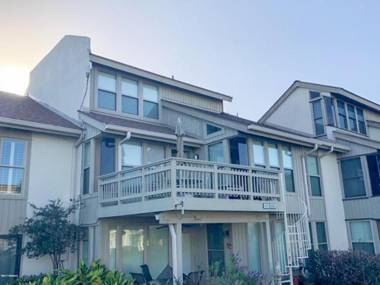 112 John Fripp Villa - Three Bedroom Villa