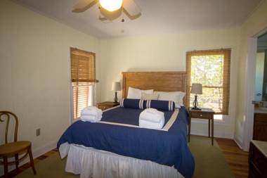 475 Tarpon Boulevard - Four Bedroom House