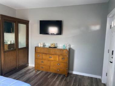 Murphys Law Inn 3