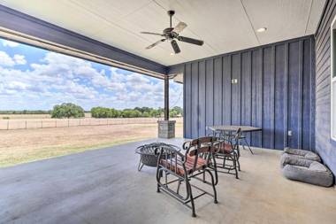 Stunning McDade Home with Rolling Pasture Views