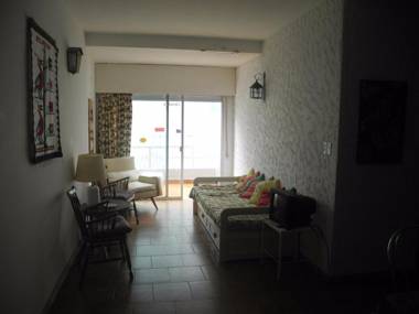 ACOGEDOR DEPARTAMENTO EN EL CENTRO DE PUNTA DEL ESTE