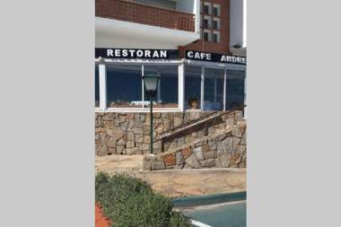 Apartamento en Edificio Vanguardia frente al mar