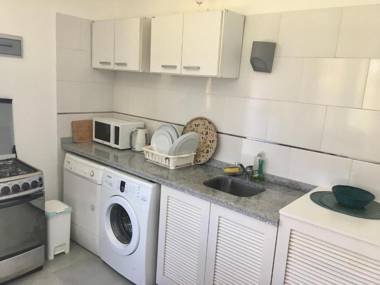 Apartamento con excelente ubicación vista al Rio y Piscina