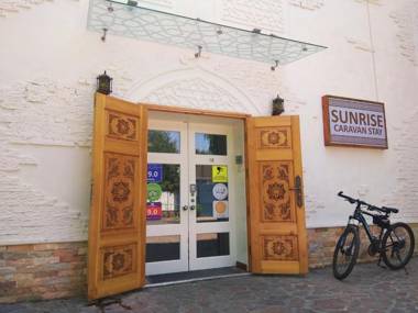 Sunrise Caravan - Boutique Guest House