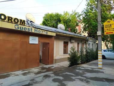 "Orom" Guests House