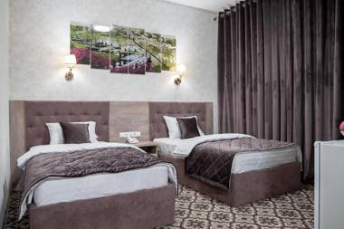 Level Hotel