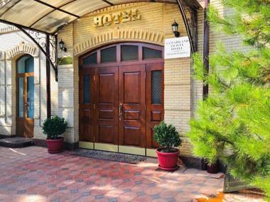 Samarkand Travel Hotel