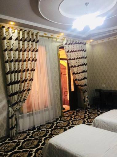 Hotel Shahram Plus Sh