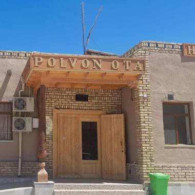 Polvon Ota Hotel