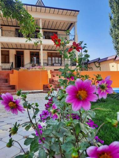 Зона отдых APACHI в горах ЧИМГАН